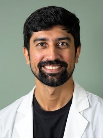 Dr Pratik Pipalia, Chief Implantologist at Aarogyam Dental Clinic, Rajkot
